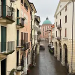 Il Campanile * فيتشنزا